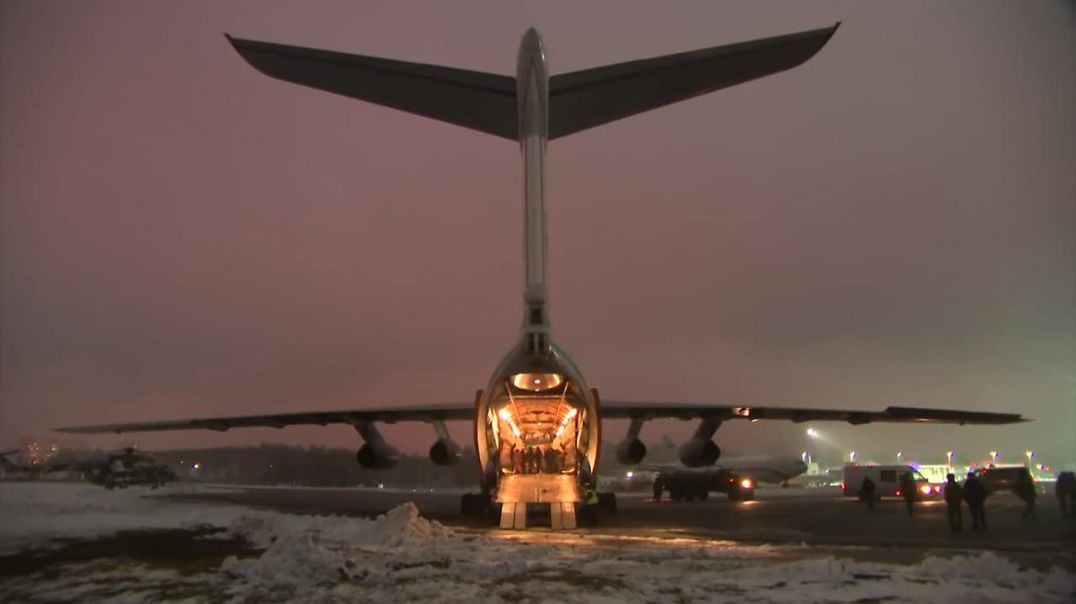 Доставка инженерной техники и оборудования в зону проведения миротворческой операции самолетми Ил-76