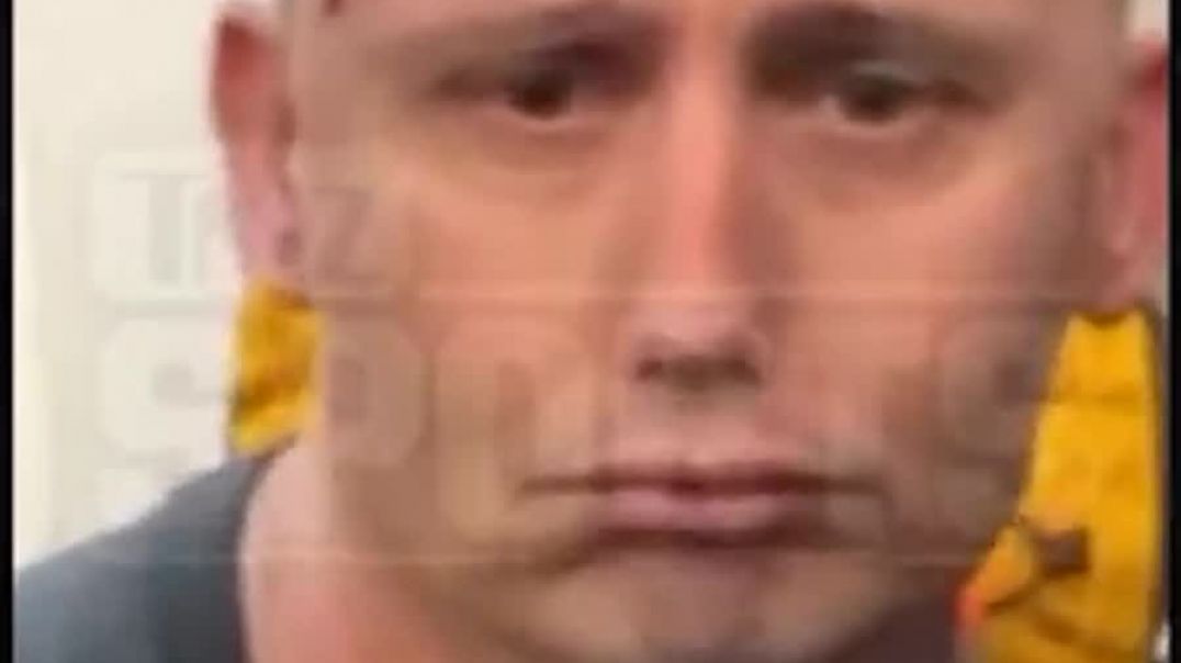 Майк_Тайсон_избил_пассажира_самолета,_который_хотел_взять_у_него