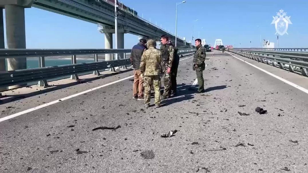 Ռուսաստանի ՔԿ-ն կադրեր է հրապարակել Ղրիմի կամրջի վրա տեղի ունեցած պայթյունի հատվածից