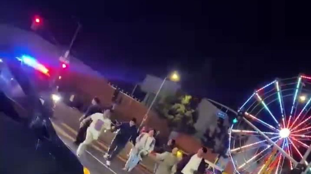 Լոս Անջելեսում կառնավալի ժամանակ մեքենան մխրճվել է ամբոխի մեջ