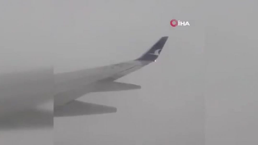 Անթալիայում վայրէջքի ժամանակ կայծակը հարվածել է ինքնաթիռին