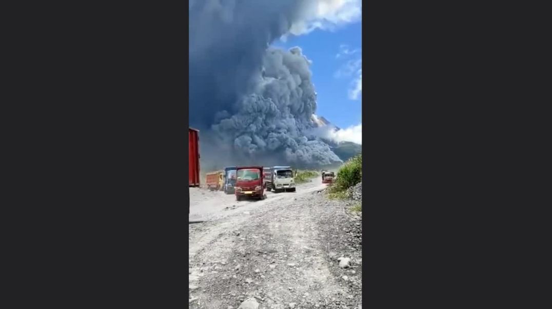 Извержение_вулкана_Мерапи_в_Индонезии (online-video-cutter