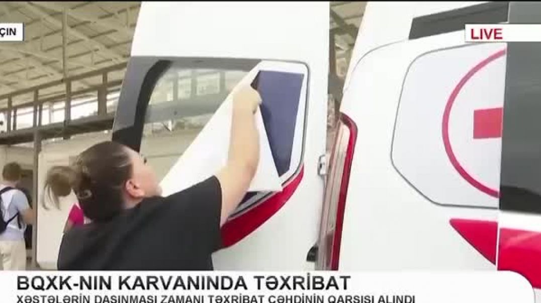 Լաչինի անցակետում ադրբեջանցիները շտապօգնության մեքենայից հեռացրել են Արցախի զինանշանը