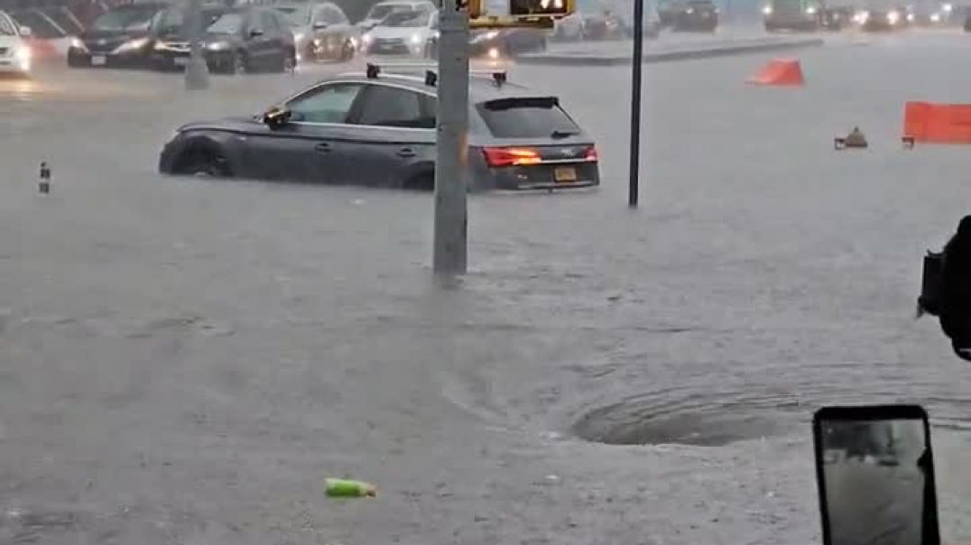 Нью-Йорк затопило после шторма