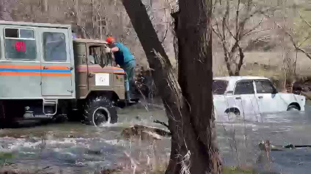 Փրկարարները դուրս են բերել ավտոմեքենան Արփա գետից