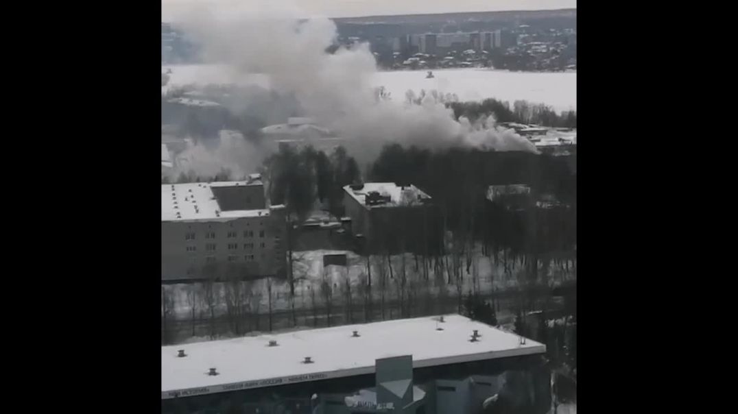 ՌԴ-ում այրվում է տանկային բարձրագույն ուսումնարանի զորանոցը