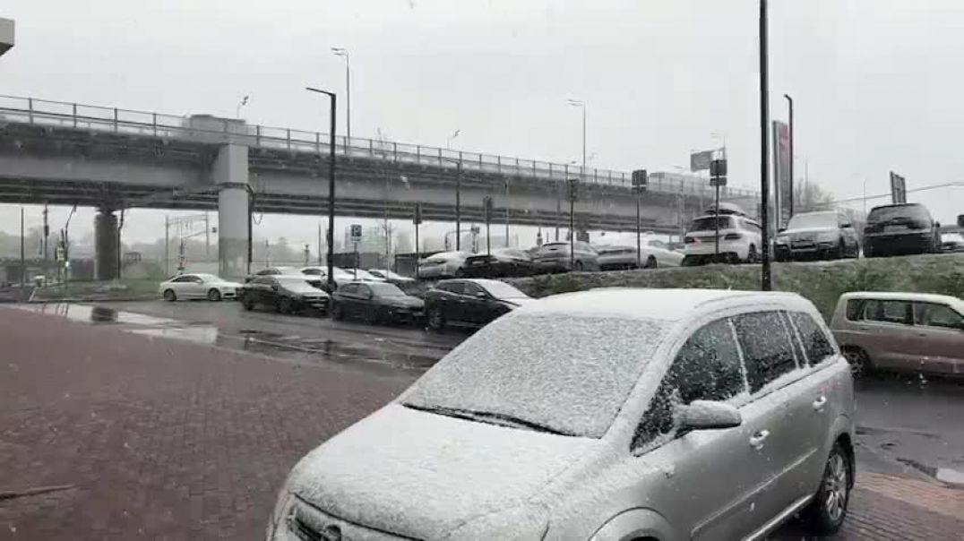 Մոսկվայում ձյուն է տեղացել. օդի ջերմաստիճանը նվազել է մինչև -0,2 աստիճան