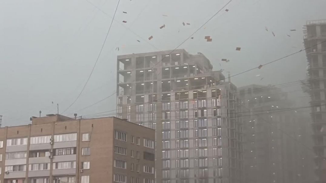 ՏԵՍԱՆՅՈՒԹ. Մոսկվացիներին հորդորում են դուրս չգալ փողոց ուժեղ փոթորիկների պատճառով