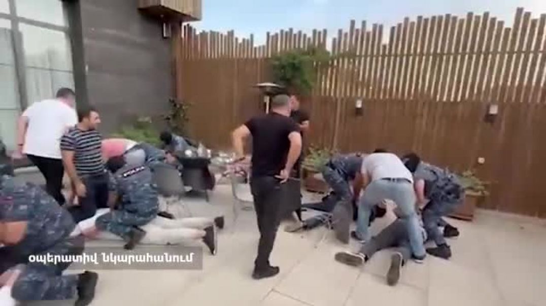 Ձերբալակություններ Երևանում. հայտնաբերվել է զենք և թմրանյութ