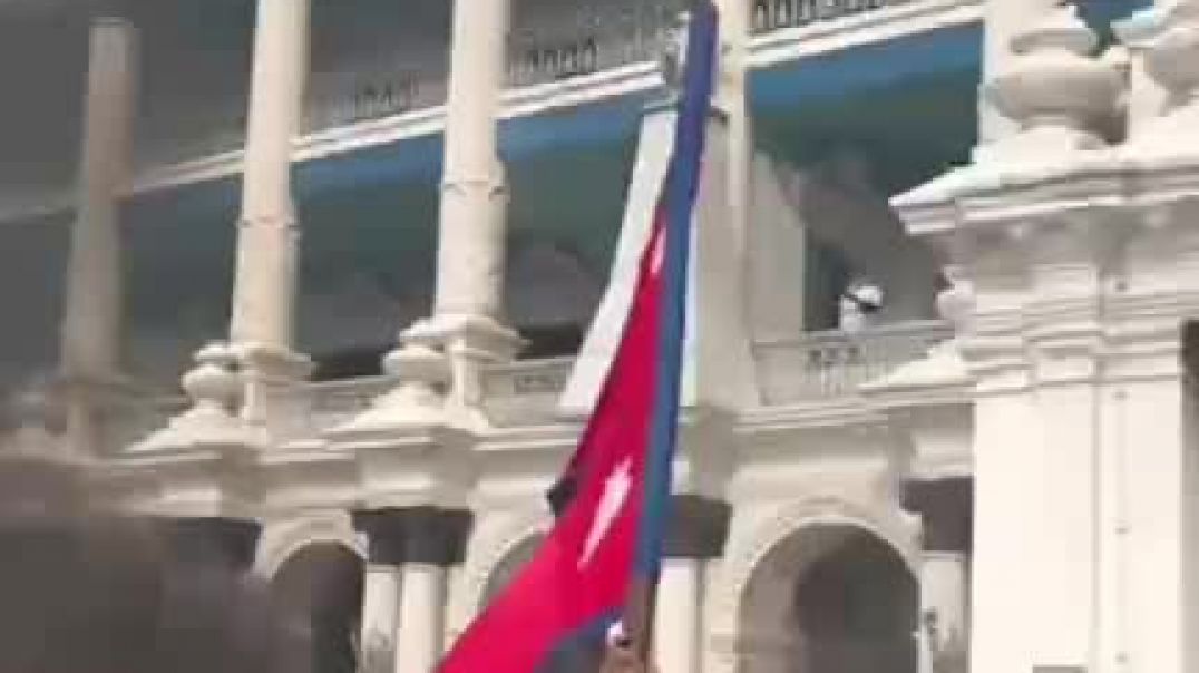Նեպալում ցուցարարները հրկիզել են նախագահական նստավայրը