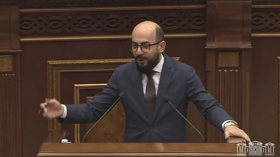 Ու՞ր էիք երեկ, վարչապետը ձեզ էր ման գալիս, ձեր հարցերին պատասխաներ` «տար պատերով»