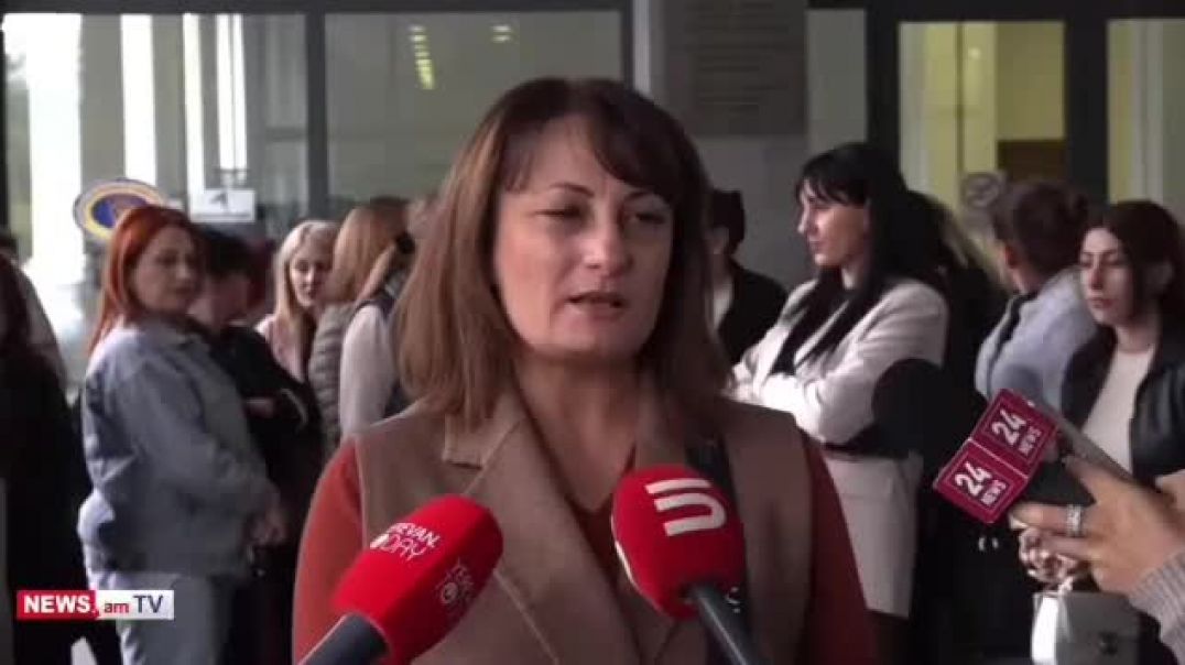 Էջմիածնի թիվ 1 դպրոցի տնօրենին հեռախոսով ազատել են աշխատանքից. բողոքի ակցիա՝  ԿԳՄՍՆ–ի դիմաց