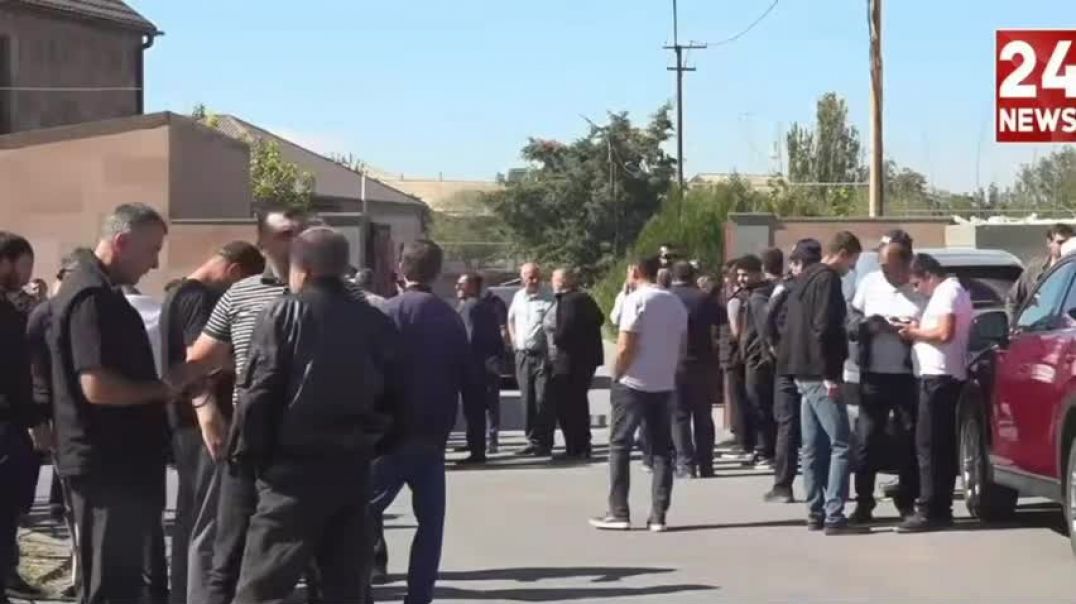 Ակցիա Մերձավանում. բնակիչները պահանջում են, որ Ախտոյանները հեռանան համայնքից
