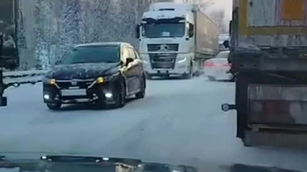 85 կիլոմետրանոց խցանում. մարդիկ խցանման մեջ մնացել են յոթ ժամից ավելի. ՌԴ