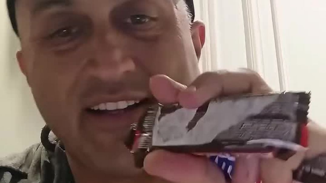 Հայկական Snickers-ը Բաքվի խանութներում