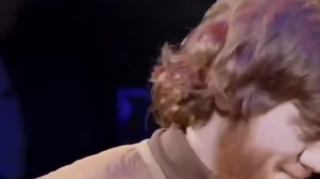 Հայացքների մենամարտ․ Արման Ծառուկյանն ու Շարա Բուլետը՝ դեմ առ դեմ