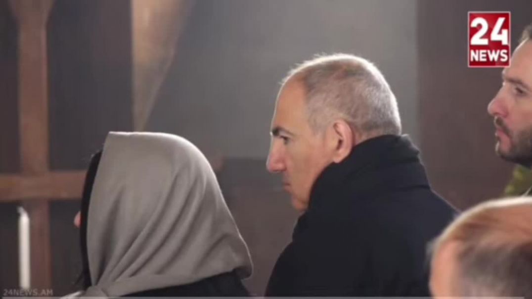 Վարչապետ Նիկոլ Փաշինյանը Չարենցավանի Սուրբ Փրկիչ եկեղեցում մասնակցում է պատարագի