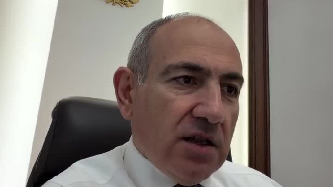 Առաջարկում եմ պարոն Քոչարյանը էշի պես «զռա», բայց հավեսով․ Փաշինյան