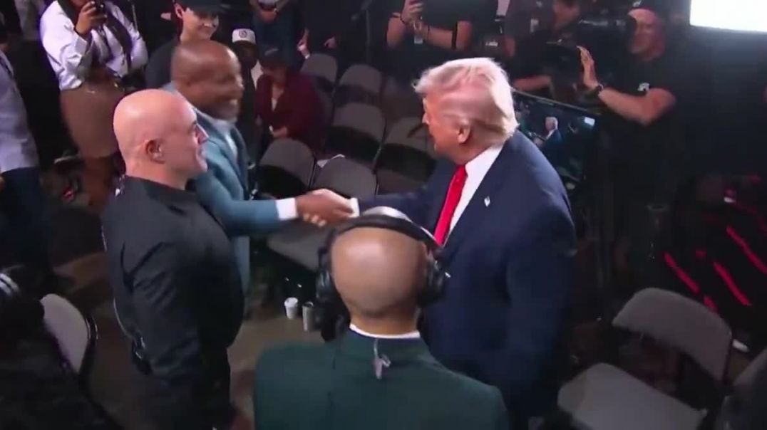 Ինչո՞վ էր զբաղված Թրամփը բանակցությունների ժամանակ