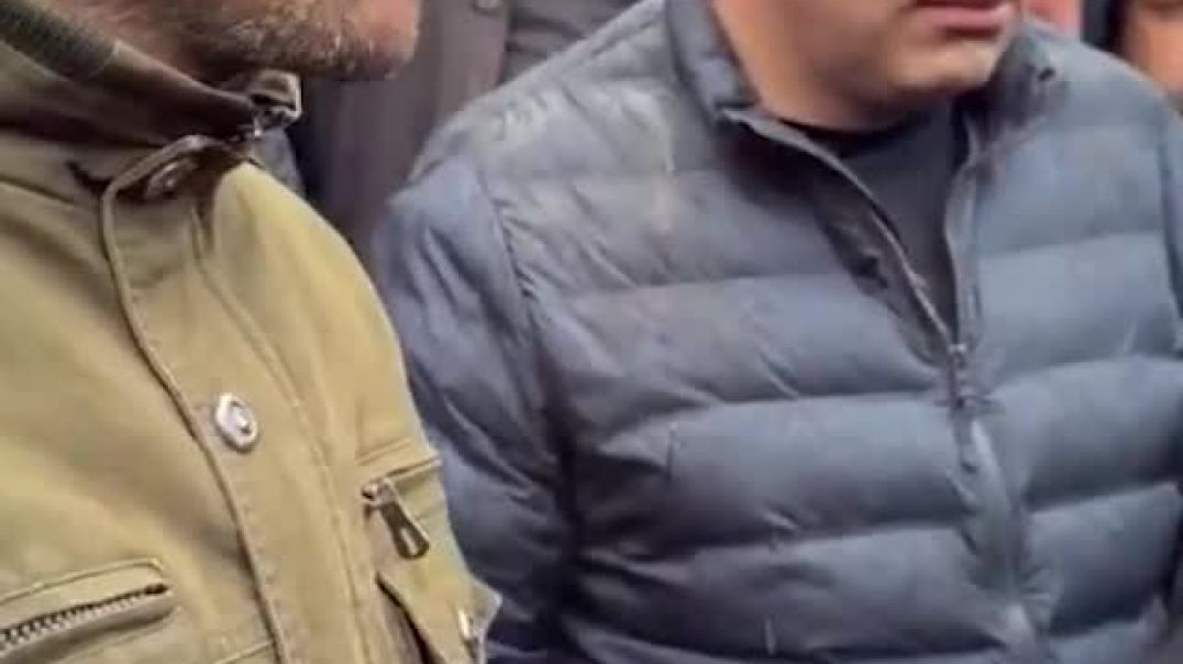 ՏԵՍԱՆՅՈՒԹ. Հայաստանից դուրս ես գալիս, ոչ դուխով ես, ոչ էլ հպարտ. քաղաքացին` Փաշինյանին