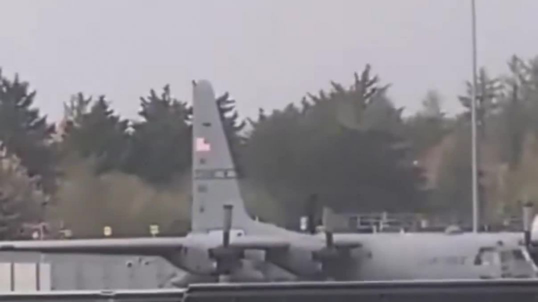 Իռլանդիայում  տղամարդը կացնով վնասել է ամերիկյան ռազմական ինքնաթիռը