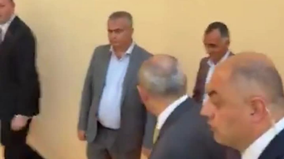 Մի հատ վրա մի տվեք. Փաշինյան