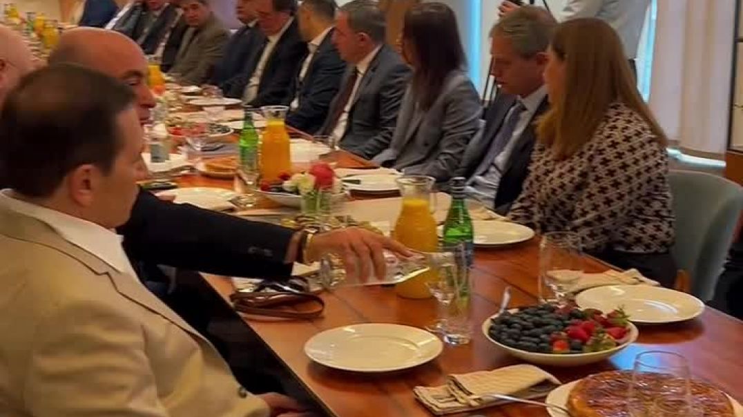 Փաշինյանը հանդիպել է Հայաստանի խոշոր գործատուների ներկայացուցիչների հետ