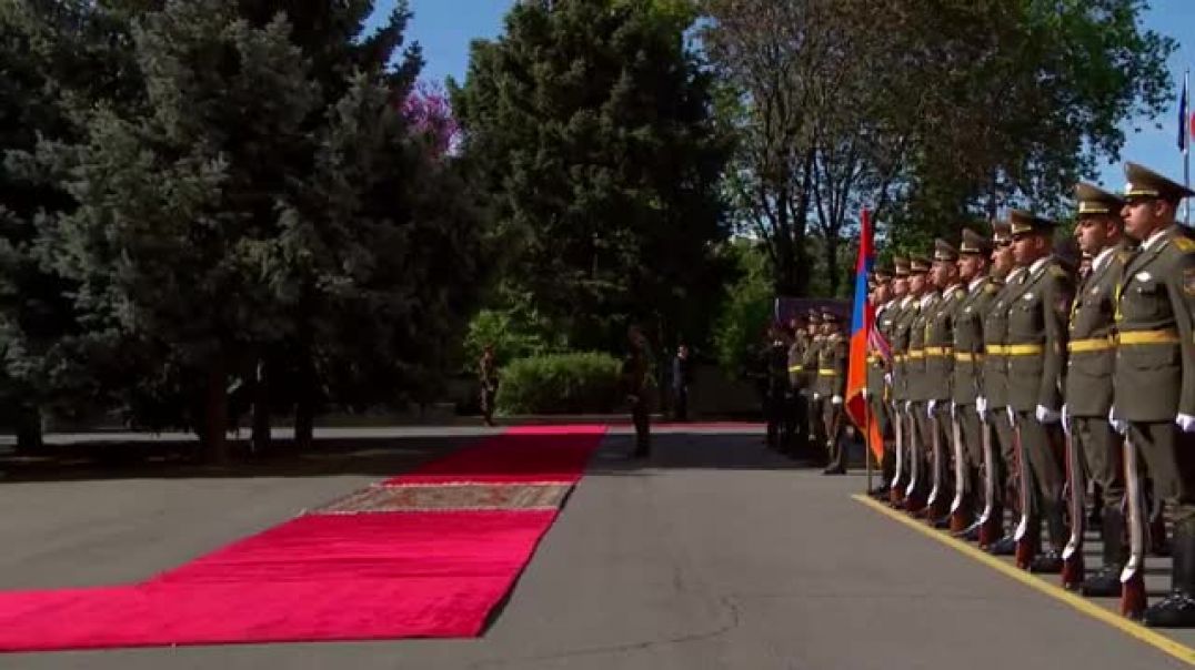 Կոշտայի և Ուրսուլա ֆոն դեր Լայենի դիմավորման պաշտոնական արարողությունը` նախագահականում